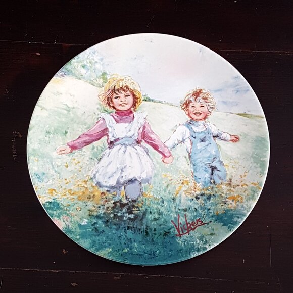 Wedgwood Playtime My Memories by Mary Vickers Second Issue - Picture 1 of 7